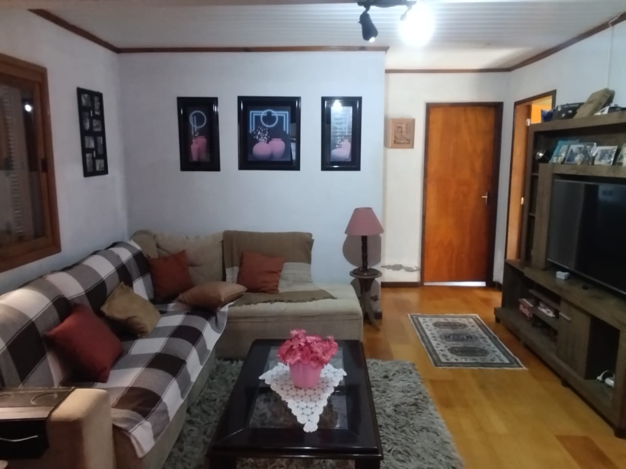 Casa 03 dormitórios para venda em São Leopoldo