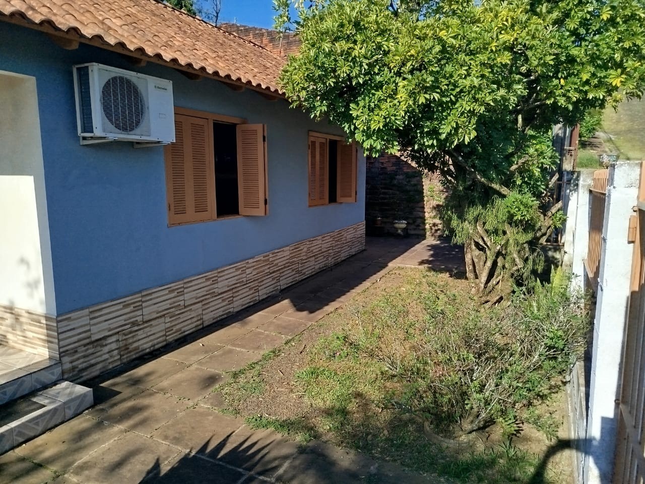 Casa 03 dormitórios para venda em São Leopoldo