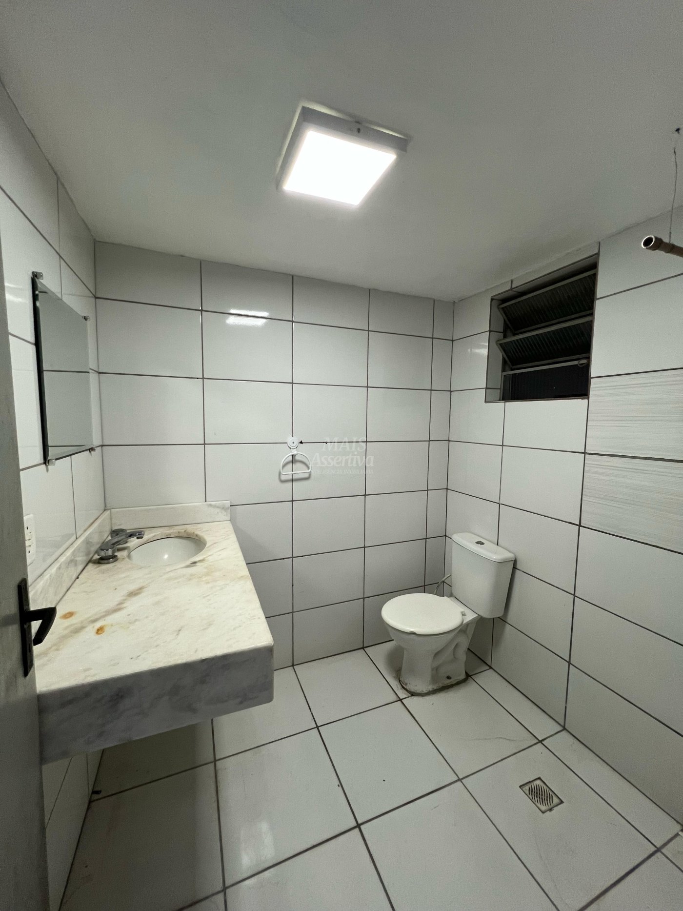 Excelente Sala Comercial para Locação na Rua Ícaro - Canudos, Novo Hamburgo/RS