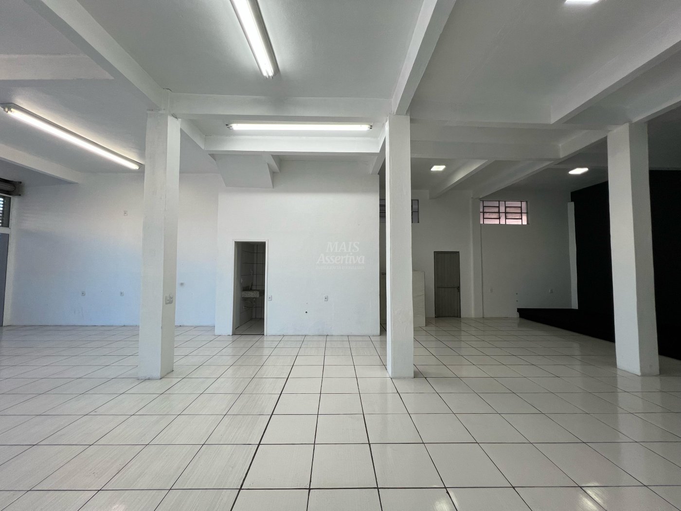 Excelente Sala Comercial para Locação na Rua Ícaro - Canudos, Novo Hamburgo/RS