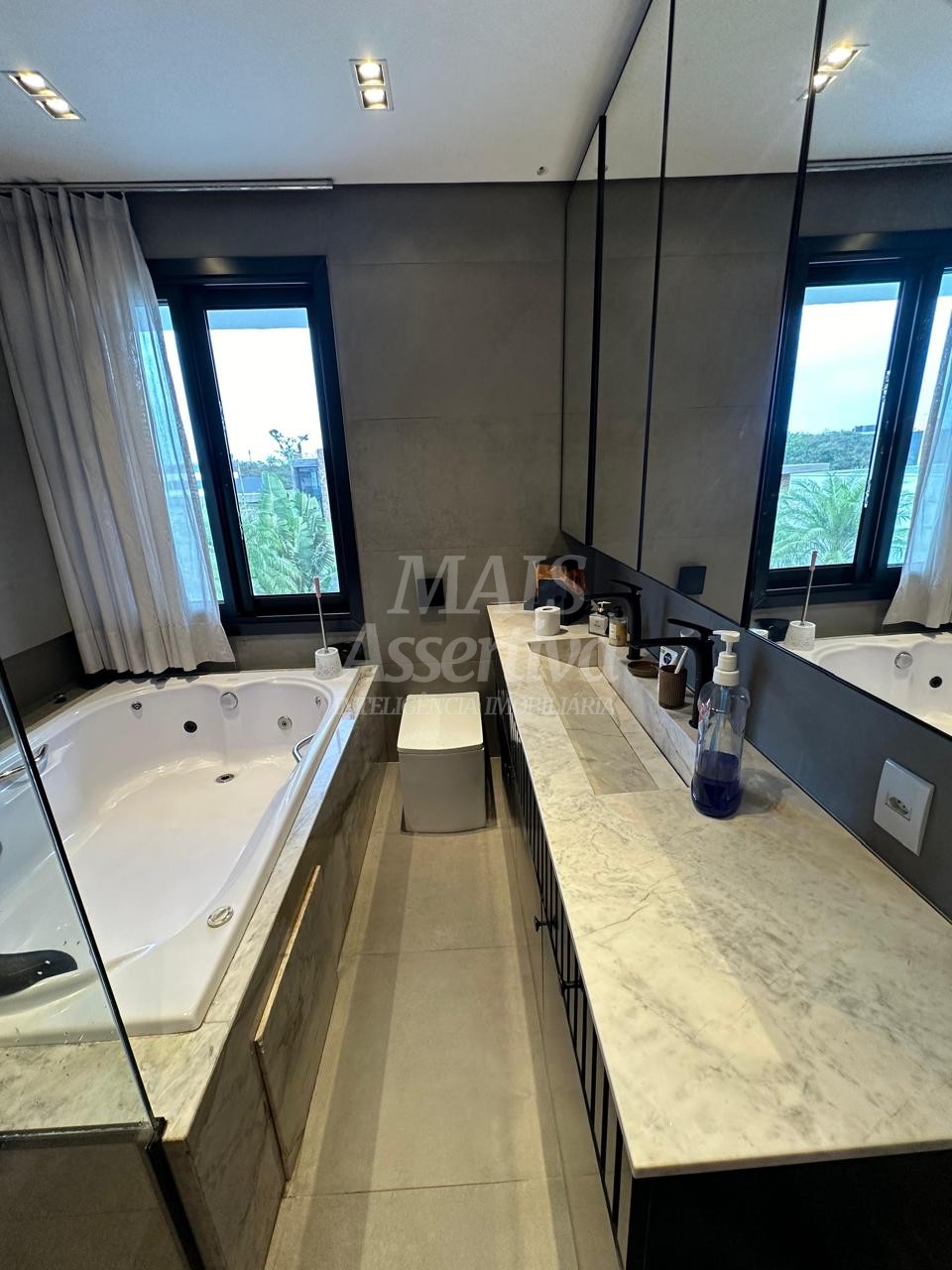 Excelente Casa Mobiliada para venda no Condomínio Reserva das Águas - Torres/RS