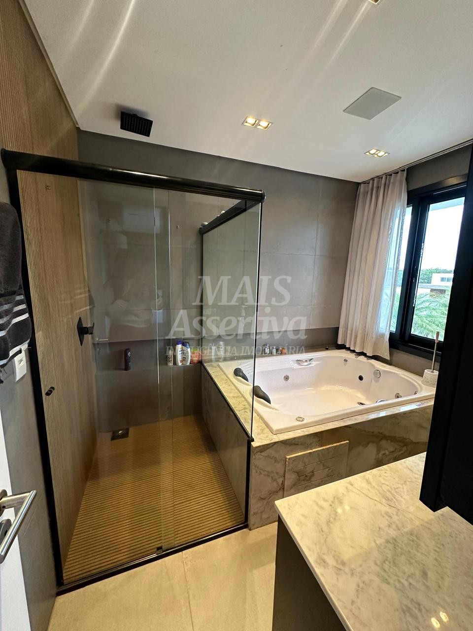 Excelente Casa Mobiliada para venda no Condomínio Reserva das Águas - Torres/RS