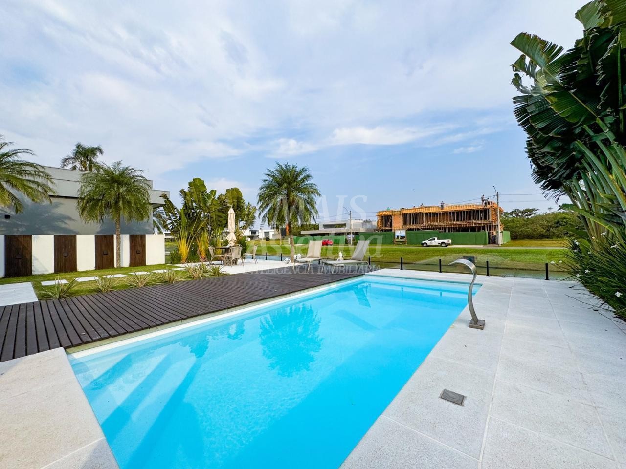 Excelente Casa Mobiliada para venda no Condomínio Reserva das Águas - Torres/RS