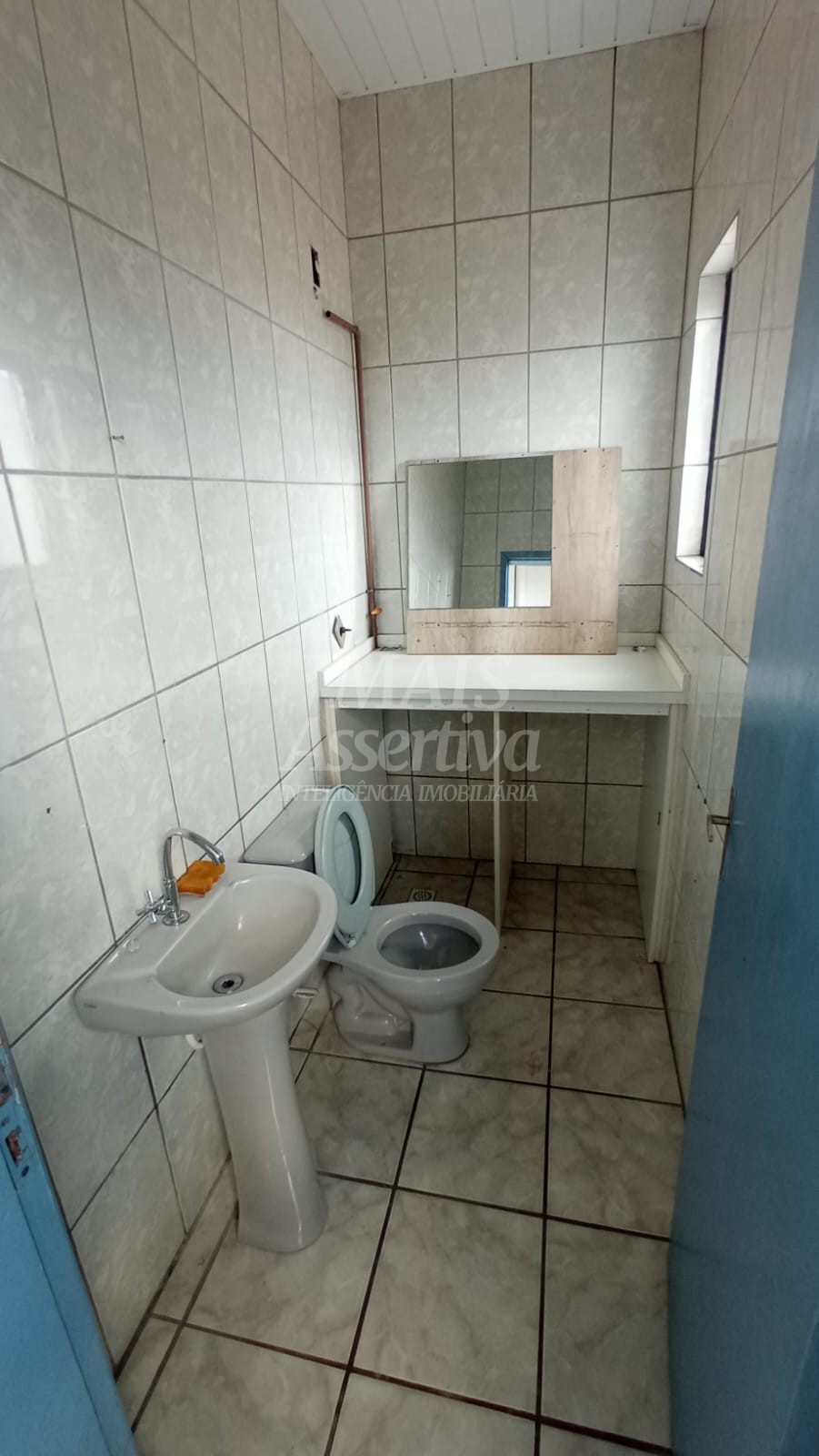 Sala comercial, térrea na Av. Coronel Travassos para locação
