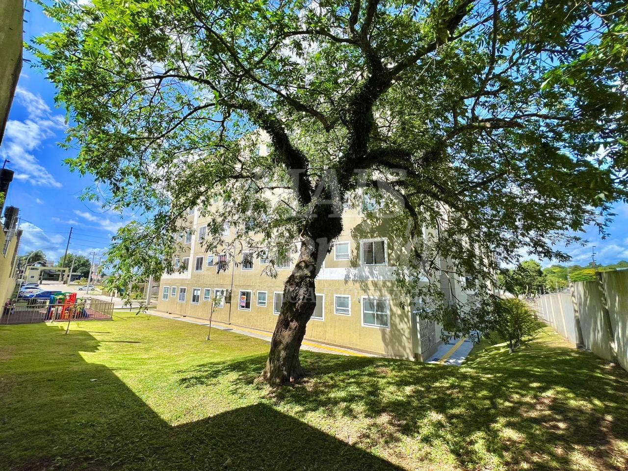Apartamento para locação no 5º andar com sacada e churrasqueira, Porto Rotterdam