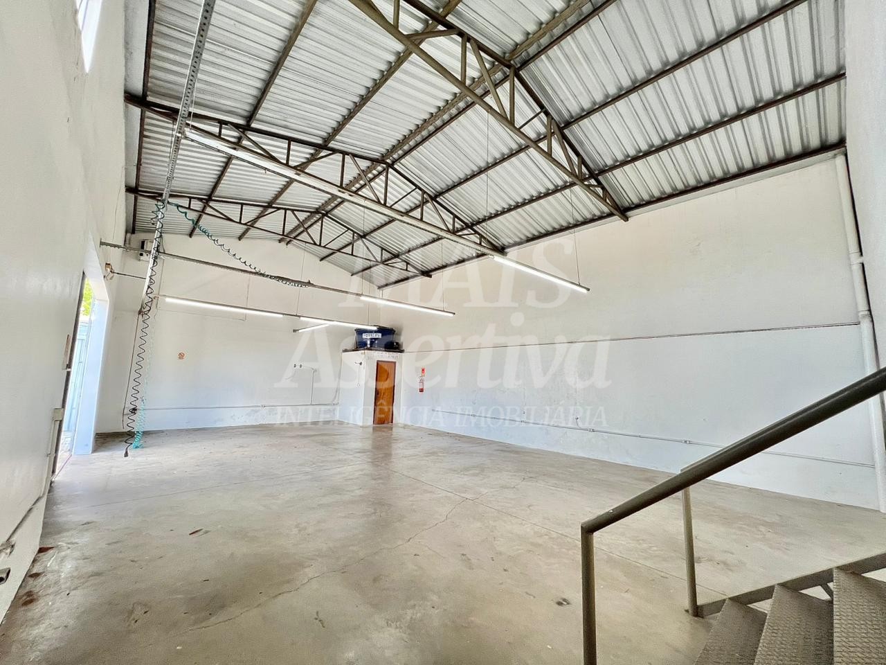 Prédio comercial para locação, bairro Ipiranga em Campo Bom/RS.