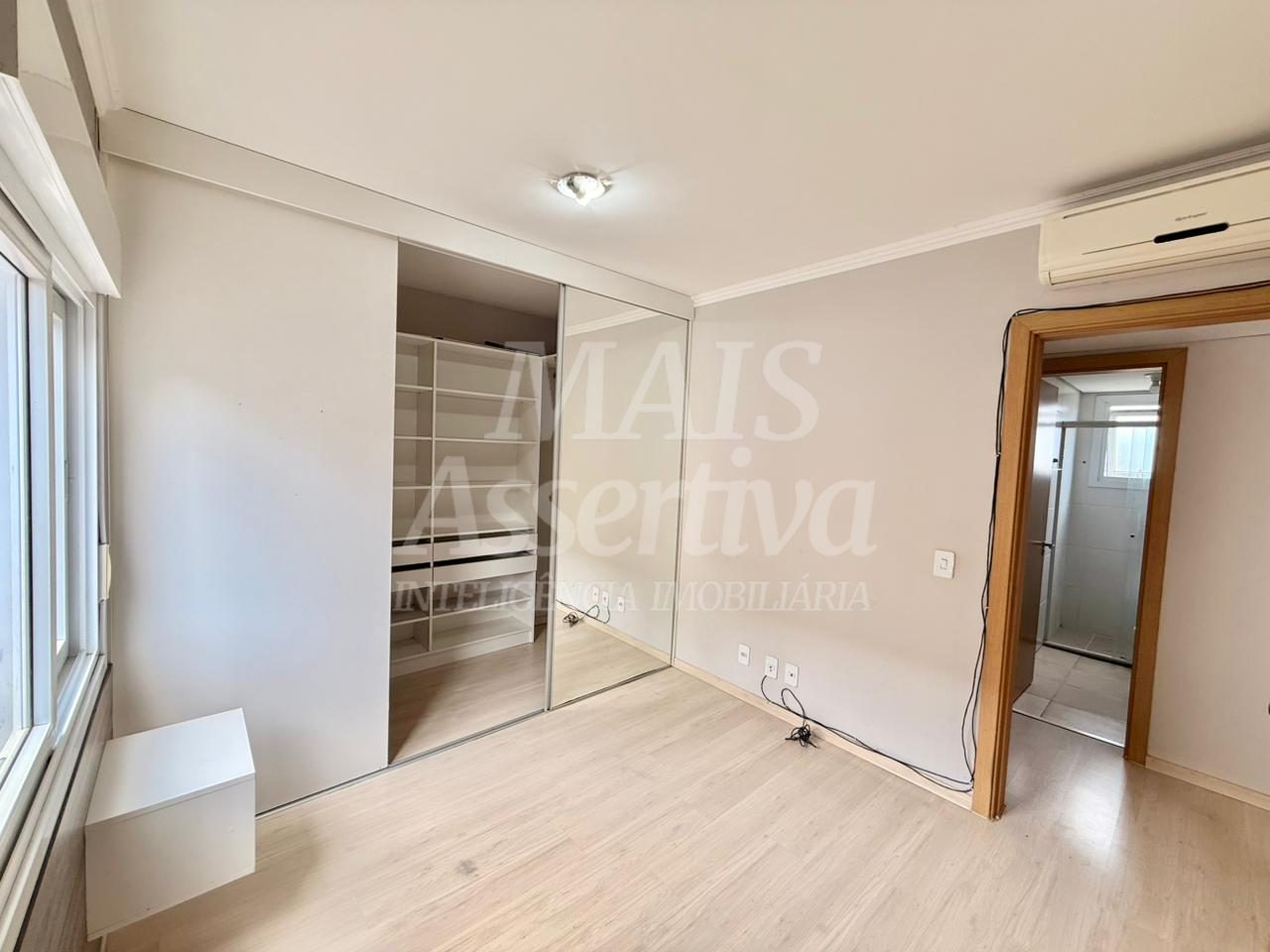 Apartamento no 3º andar, semi mobiliado para venda - Monte Brasil 