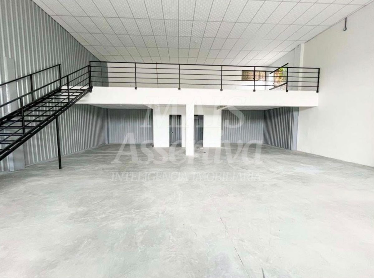 Ótimo prédio comercial com mezanino para locação no bairro Guarani 