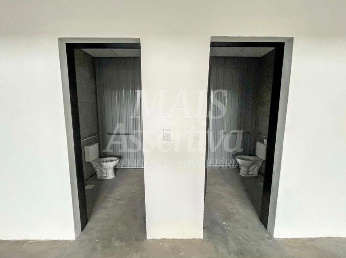 Ótimo prédio comercial com mezanino para locação no bairro Guarani 