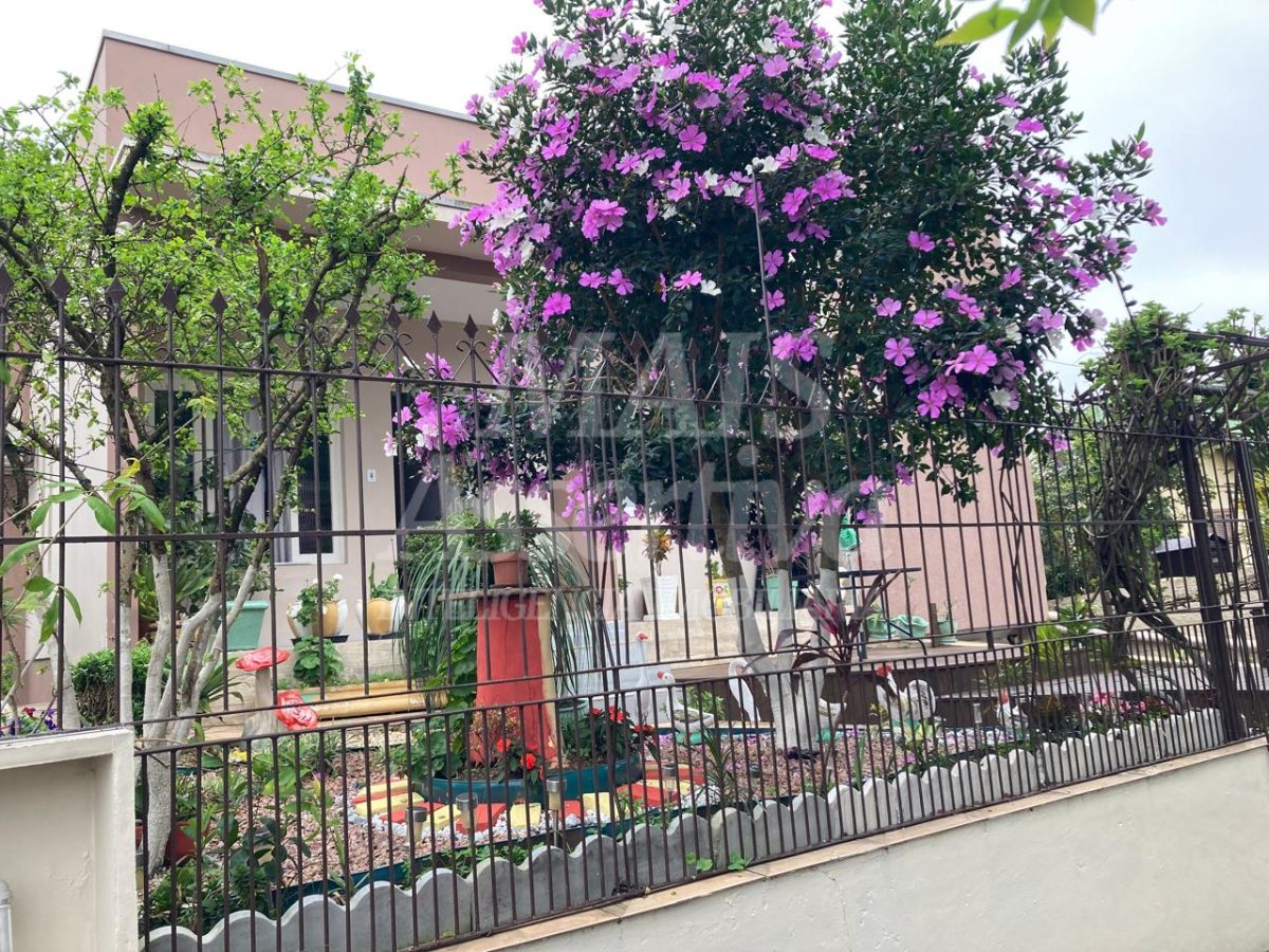 Casa ampla de 2 pavimentos para venda bairro Rincão Novo Hamburgo