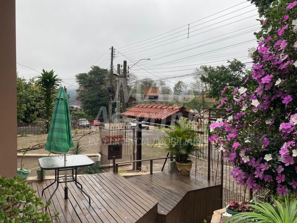 Casa ampla de 2 pavimentos para venda bairro Rincão Novo Hamburgo