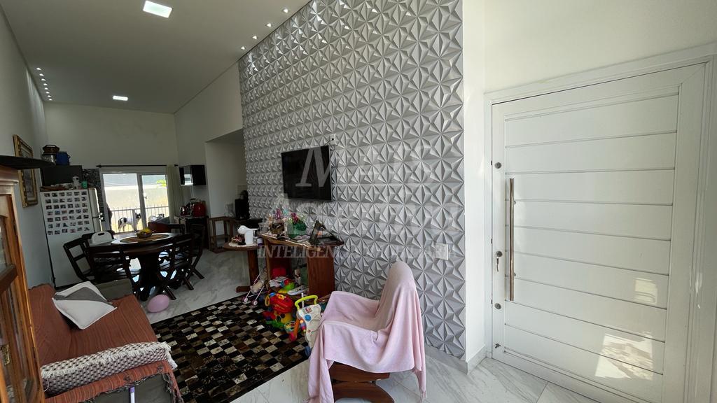 Casa semimobiliada para venda em Xangri-lá Noiva do Mar.