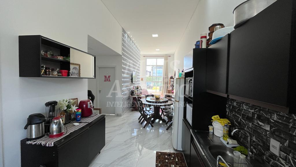 Casa semimobiliada para venda em Xangri-lá Noiva do Mar.