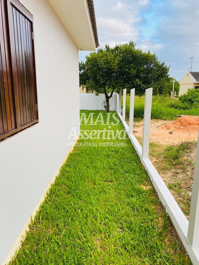 Casa para Venda em Arroio Do Sal / RS no bairro Centro