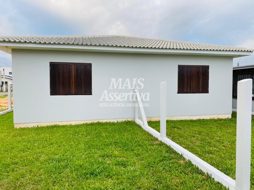 Casa para Venda em Arroio Do Sal / RS no bairro Centro